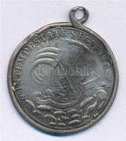 ~1900. "Szent György" jelzett Ag emlékérem keretben, füllel (6,07g/0.750) T:3 patina