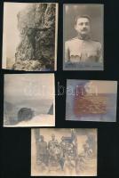 cca 1914-1918 Vegyes katonai fotó tétel, közte keményhátú portréfotó, elesett katonák, terepfotók K.u.k. Feldpostamt pecséttel, katonai csoportkép, 7 db, 6,5×8,5 és 9×11 cm