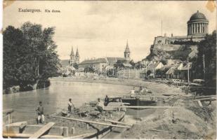 1913 Esztergom, Kis Duna, Bazilika, templomok, uszály munkásokkal (ragasztónyom / gluemark)