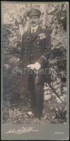 cca 1914 K. u. k. tengerésztiszt kitüntetésekkel, keményhátú fotó egy grazi műteremből, 16,5×8,5 cm