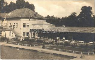 1929 Békéscsaba, Árpád strand-, gőz-, kád- és vízgyógyintézet. Schwartz Foto felvétele