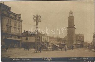 Gabrovo, La place / main square, clock tower, shops, horse-drawn carriages, market