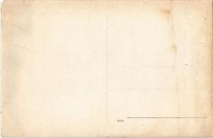 Téli sport, szánkózó férfi / winter sport, sledding man. photo (EM)