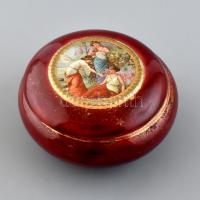 Cseh mitológiai jelenetes porcelán bonbonier, matricás, jelzett, kopott, foltos, máz alatti hajszálrepedésekkel, d: 11 cm