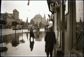 cca 1940 Kassai utcaképek, 4 db fotónegatív, 6×9 cm