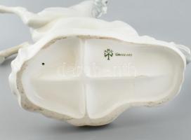 Ens porcelán vágtató lovak nagy méretű szobor. Fehér mázas, jelzett. Egy apró lepattanással / ENS do...