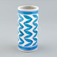 Vintage indiai iparművészeti váza, kézzel festett kerámia, dekoratív türkiz színű levél motívummal. Hajszálrepedt. Jelzett. m: 14,5cm