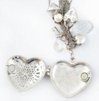 Bizsu szivecskés nyitható medál láncon, kopott. h:80 cm