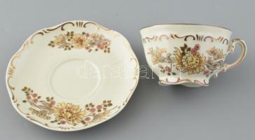 Zsolnay virágmintás teás csésze aljjal, kézzel festett, jelzett, hibátlan