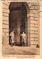 1937 Castel Gandolfo, Ingresso Palazzo Pontificio con la Guardia Svizzera / palace entry with Swiss guards