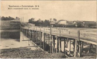 Chelyabinsk, Tscheliabinsk; wooden bridge connecting the city with the island