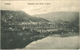 Bled, Veldes; Bahnhof und Hotel triglav / railway station, hotel