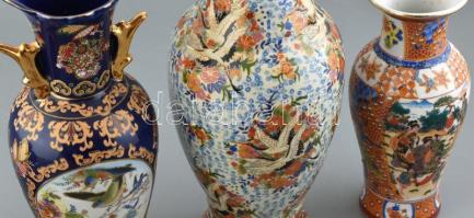 4 db porcelán keleti váza, kopott, egyik sérült. jelzett. m: 16 és 30 cm között