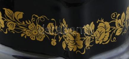 Limoges porcelán doboz, Aranyozott, kék festéssel. Fém rátéttel a tetején. Jelzett, minimális kopáss...