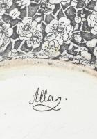 Antik 3 darabos mosdókészlet, matricás fajansz, jelzett, sérült. Kancsó m:30cm, mosdótál d:40cm, sza...