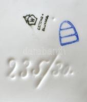 Páris választása. Antik jelenettel díszített jelzett, régi csehszlovák porcelán váza. Részben kézzel...