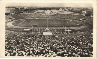 Budapest XIV. Népstadion (Puskás Ferenc Stadion), labdarúgó meccs. Képzőművészeti Alap Kiadóvállalat