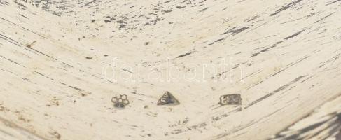 Ezüst (Ag) Art déco hexagon alakú füles tálca, jelzett, d:35cm, 515g