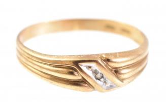 8K arany (Au) gyűrű, jelzett, kopásnyomokkal, nettó: 1 g, M: 56