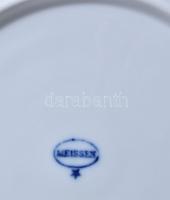Meissen 2 db lapos tányér, porcelán, mázalatti kobaltkék hagymavirág mintával, jelzett: csillagos Me...