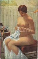 Neues Hemd / Erotic nude lady art postcard. Art Moderne 745. s: M. Everart (kis szakadás / small tear)