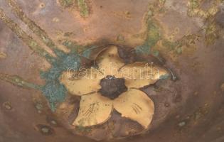 Szecessziós réz kínáló tál. XX. sz. eleje. Poncolt, csiszolt d: 31 cm