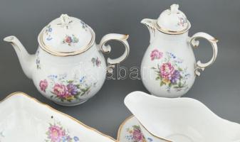 Hollóházi porcelán étkészlet, teás készlettel. Kézzel festett, matricás, jelzett, néhány apró lepatt...