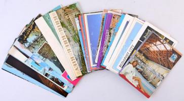Kb. 60 db MODERN nagy méretű külföldi képeslap Habana Cuba szivaros fa dobozban / Cca. 60 modern big sized postcards from all over the world in a wooden cigar box
