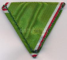 1922. "Magyar Koronás Ezüstérem (Signum Laudis)" ezüstözött Br kitüntetés mellszalagja has...