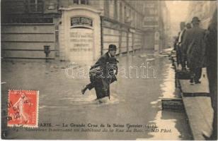 1910 Paris, La Grande Crue de la Seine, janvier / flood. TCV card