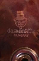 Zsolnay eozin mázas jegesmedve. 1930 körüli hárompajzsos Zsolnay márkajelzés. Porcelánfajansz. Hibát...