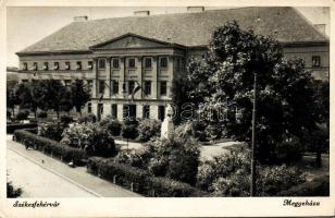 Székesfehérvár, megyeháza (EK)