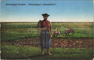 1928 Hortobágy, kondás, magyar folklór. Vasúti levelezőlapárusítás. Erdélyi udvari fényképész felvétele (EB)