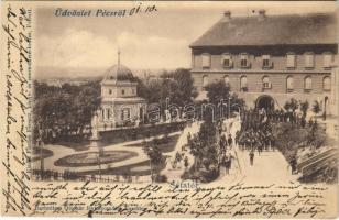 1900 Pécs, Sétatér, katonai felvonulás. Rechnitzer Ottokár fénynyomda (EK)