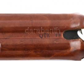 Szovjet AK-47 gépfegyver bajonett, fa/fém markolattal és tokkal, övre csatolható, jó állapotban, h: ...