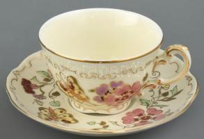 Zsolnay pillangó mintás 12 személyes mokkás készlet. Kézzel festett, jelzett, nagy része hibátlan. P...