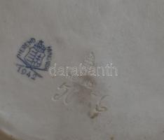 Herendi 1942 porcelán turul, kézzel festett, jelzett, jobb szárnyai és a kard nyele restauráltak, m:...
