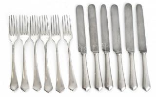 Berndorf ezüstözött alpakka kés és villa készlet, 6 személyes, jelzett, kisebb kopásnyomokkal, h: 21 cm és 18,5 cm