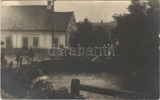 1913 Zilah, Zalau; Kép a nagy árvíz pusztításáról július 18-án. Tíz fillér az árvízkárosultak javára. Seres Samu kiadása / flood, charitiy card