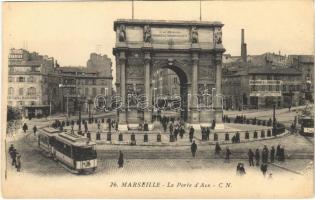 Marseille, La Porte dAix / gate, trams, shops