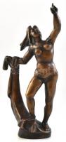 Fürdőző női akt. Patinázott bronz. Jelzés nélkül. m:26cm