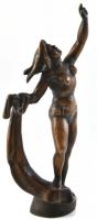 Fürdőző női akt. Patinázott bronz. Jelzés nélkül. m:26cm