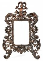 Asztali neobarokk tükör. Öntöttvas, fazettázott tükörrel. 46x30cm, korának megfelelő állapotban