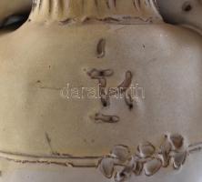 Kovács Éva (1938-2017): Anya gyermekeivel. Kézzel festett mázas kerámia, jelzett, apró csorba. 20x18...