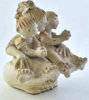 Kovács Éva (1938-2017): Anya gyermekeivel. Kézzel festett mázas kerámia, jelzett, hibátlan. 22x18x21...