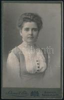1880 Hölgy fotója. Schmidt Ede műterméből. Vizitkártya