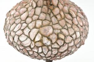 Tiffany jellegű szecessziós asztali lámpa.
Egyedi tervezésű, rózsakvarc színű, pattintott ólomüveg ...