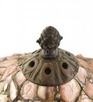 Tiffany jellegű szecessziós asztali lámpa.
Egyedi tervezésű, rózsakvarc színű, pattintott ólomüveg ...