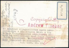 1939 A kis Szegedi Géza pitonjával, az 1939-es New York-i világkiállítás magyar nevezetessége, hátol...