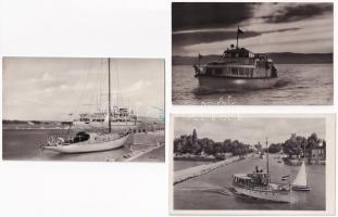 30 db MODERN magyar Képzőművészeti Alap képeslap hajókkal / 30 modern Hungarian postcards with ships